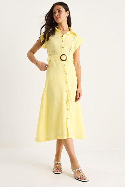 Hiccup Rochie de muselină Bianco Lucci cu detalii din dantelă, închidere cu n...