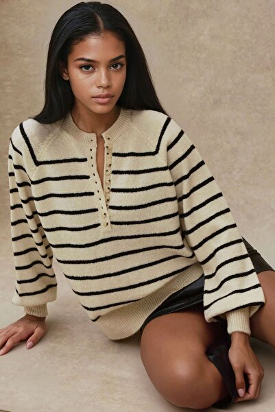 Hiccup Pulover cu guler cu nasturi și dungi