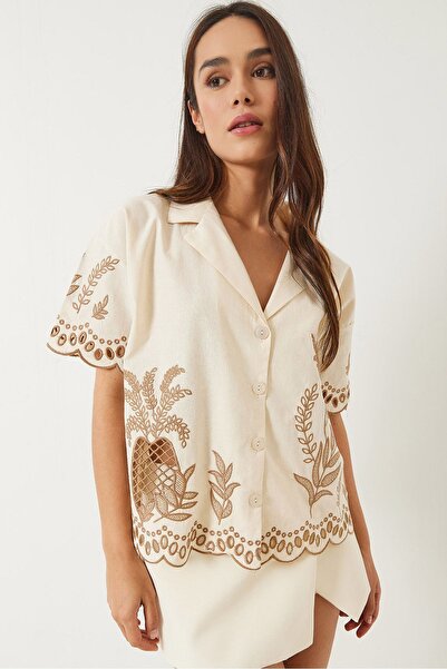 Hiccup Bianco Lucci short-sleeved linen shirt with embroidered lace jacket co...