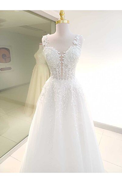 Zöhra avcı gelinlik ve moda HELEN GELİNLİK DANTEL KAPLAMALI DESEN