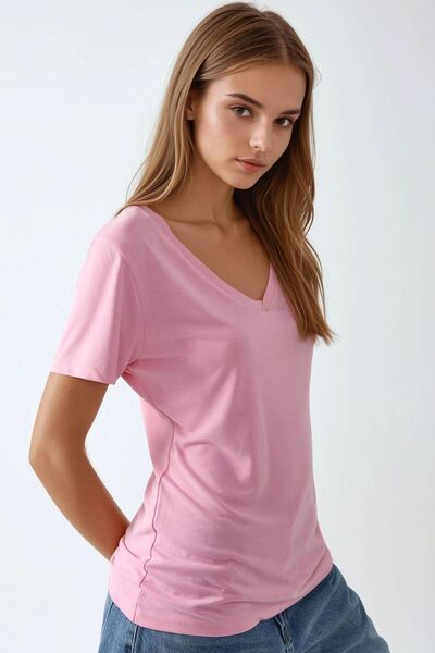 Hiccup Μπλουζάκι με κοντό μανίκι με λαιμόκοψη σε σχήμα V από μαλακό αναλώσιμο...