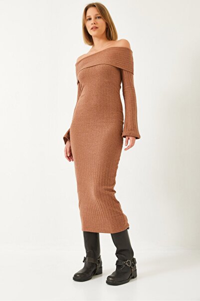 Hiccup Rochie cu mâneci evazate și nervuri Bianco Lucci Madonna Neck