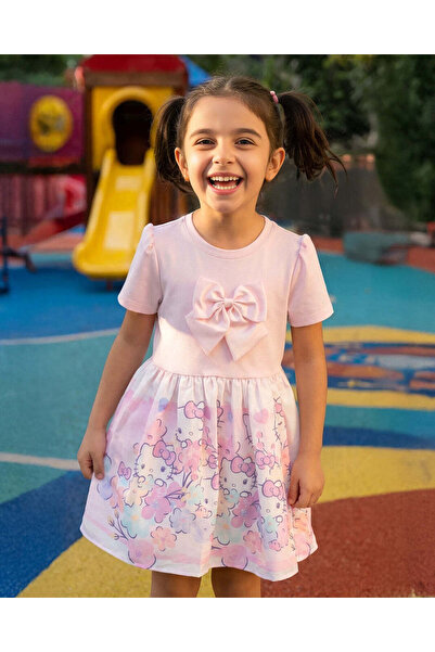 REDTAG فستان بناتي وردي اللون مطبوع عليه صورة هيلو كيتي مع فيونكة