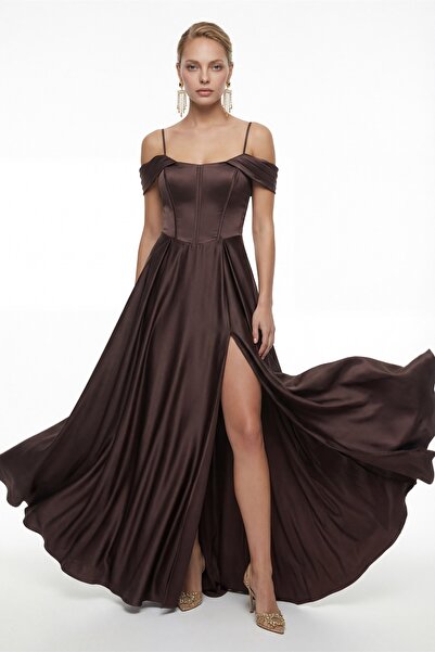 Lafaba Kadın Kahverengi Dar Kalıp Balen Korse Detay Yırtmaçlı Uzun Saten Abiye