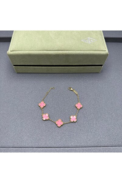 Treasures سوار فان كليف أند آربلز هو سوار فينتاج ألامبرا.