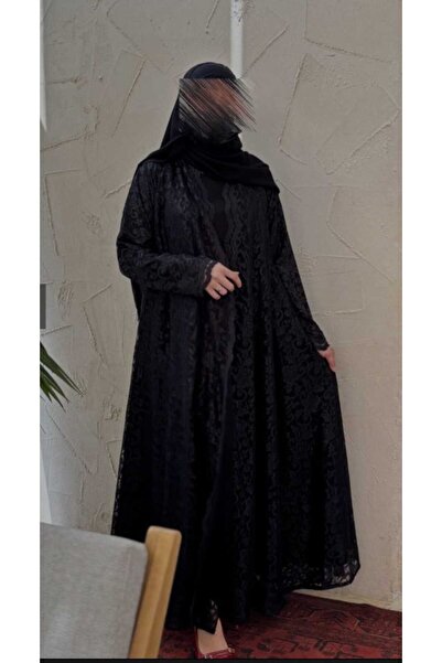 Latin2024 A black abaya made of embroidered lace, with a wide and comfortable...