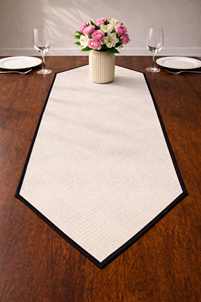 ŞAH TEXTILE DESIGN Siyah biye detaylı pamuklu buldan runner 40x150