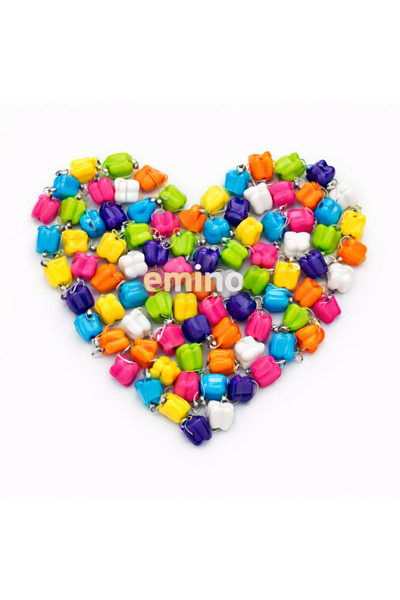 Emino علبة أسنان الحليب / قلادة أسنان الحليب / قلادة أسنان 24 قطعة (ألوان مخت...