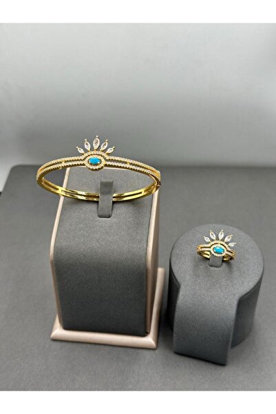 Treasures A jewelry set consisting of a bracelet and a ring