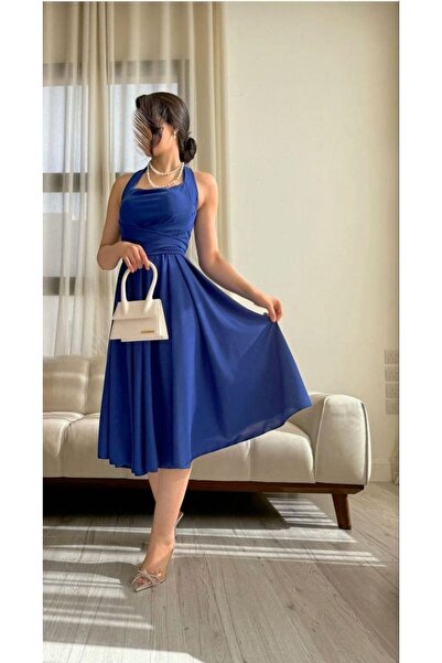 ainaqat aljawhara soft dress