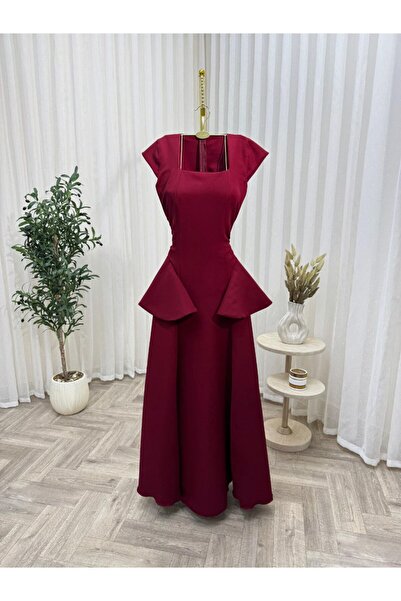 Kendallksa Rima's elegant dress
