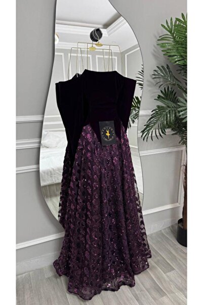 MANGONA Purple velvet evening dress with a dropped waist and embroidered skir...