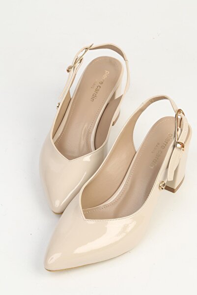 Pierre Cardin حذاء نسائي بكعب عالٍ من الجلد اللامع باللون البيج PC-55796