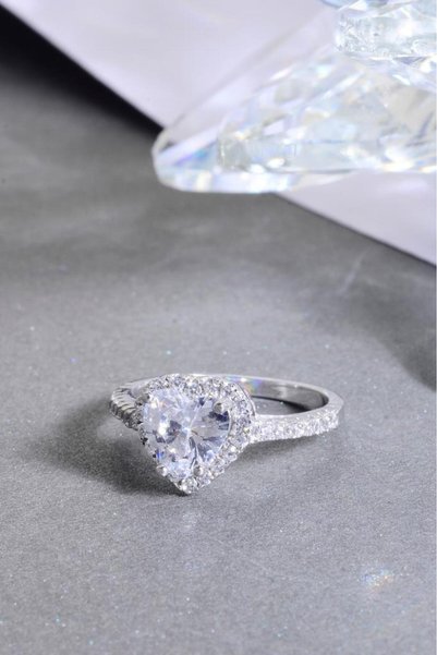 innuendo jewelery 925 Ayar Gümüş Beyaz Taşlı Kalp Yüzük