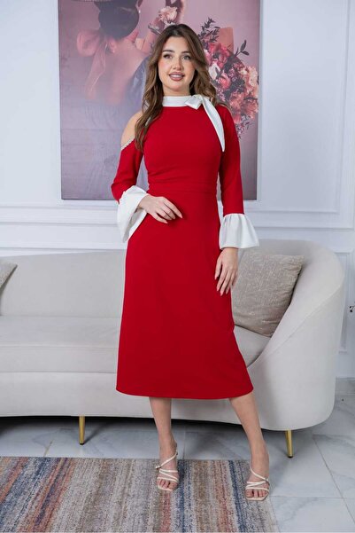 leon Confusing red girl's dress