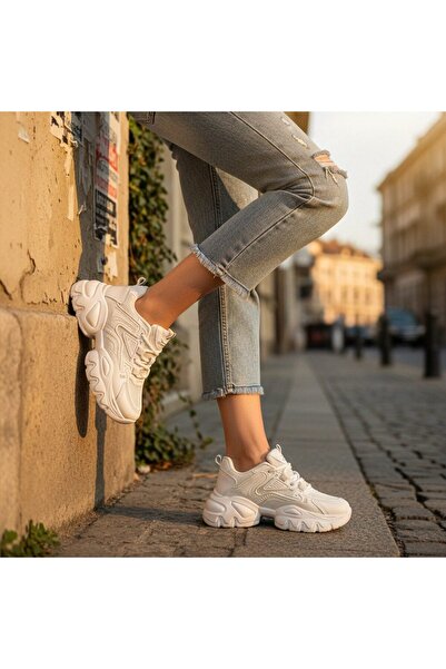 OEM Comfortable, flexible and breathable women's sports shoes, ideal for walk...