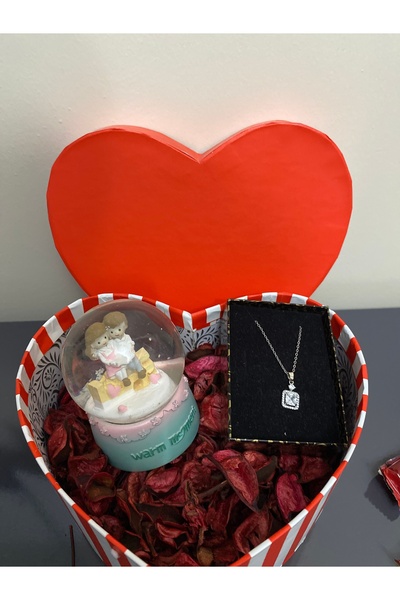 Hediye Kutusu Kalpli kutuda baget kolye sevgileye hediye sevgililer günü hedi...