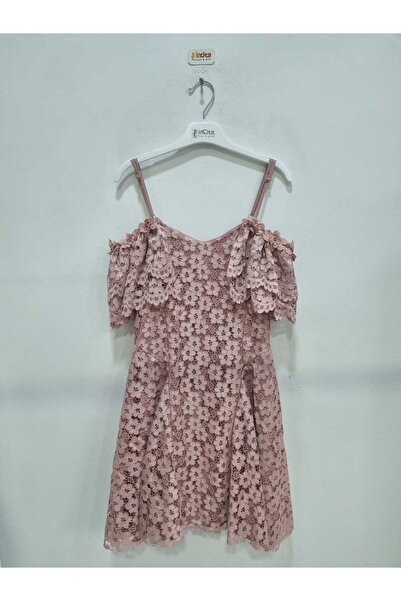 incity فستان بناتي مكشوف الأكتاف من الدانتيل - الموسم الجديد