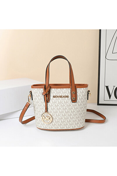 Michael Kors Plus حقيبة كروس صغيرة بشعار، حقيبة كتف، حقيبة يد