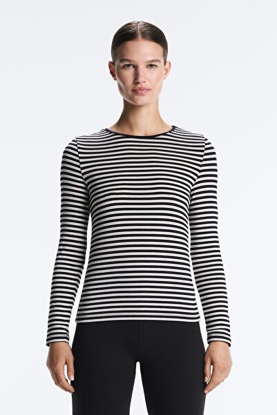 Oysho تي شيرت مخطط بأكمام طويلة