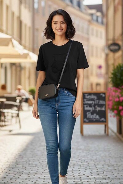 Generic Brand Γυναικείο μπλουζάκι Oversize 100% βαμβακερό με λαιμόκοψη ποδηλά...