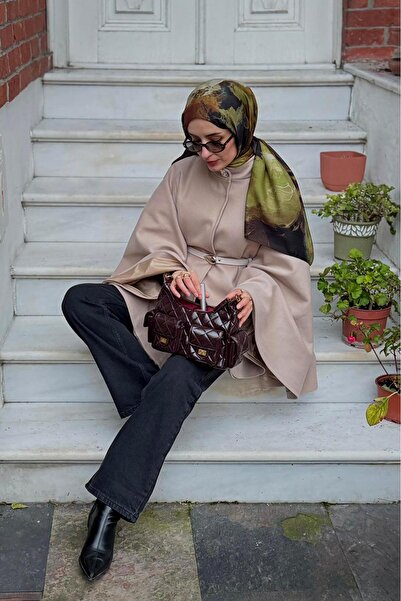 Levidor Camel Multi-Pocket Shoulder Bag