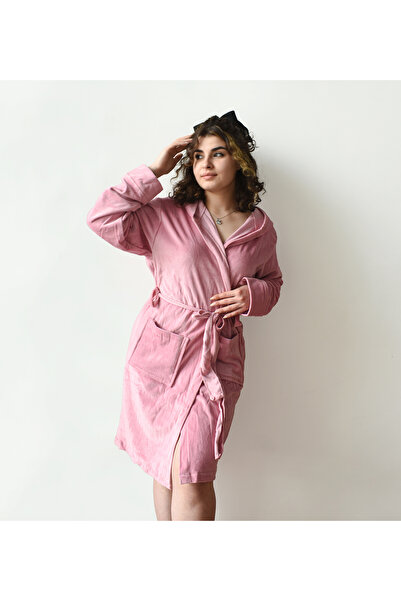 Pababo Yumuşak Kadife Dokulu Kapüşonlu Kadın Sabahlık – Günlük Rahatlık & Şıklık