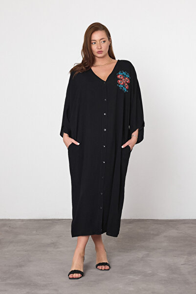 Tubik Women's Authentic Embroidery Detailed Plus Size Shirt Dress with Pockets