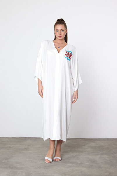 Tubik Women's Authentic Embroidery Detailed Plus Size Shirt Dress with Pockets