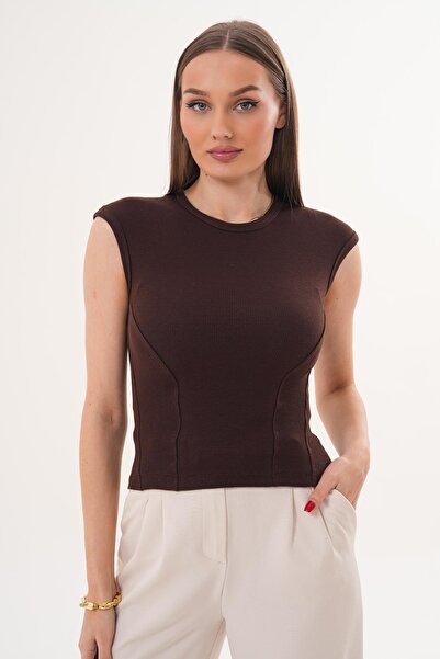 ŞİMAL Γυναικείο ολόσωμο κορμάκι με λεπτομέρειες και μηδενικά μανίκια - 260027