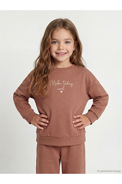 LC Waikiki Rmz Gi̇yi̇m Farkiyla Girls' Sweatshirt and Pants Set