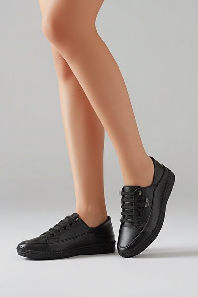 Voyager V26YA-0536 Siyah Cilt Deri Comfort Kadın Ayakkabı