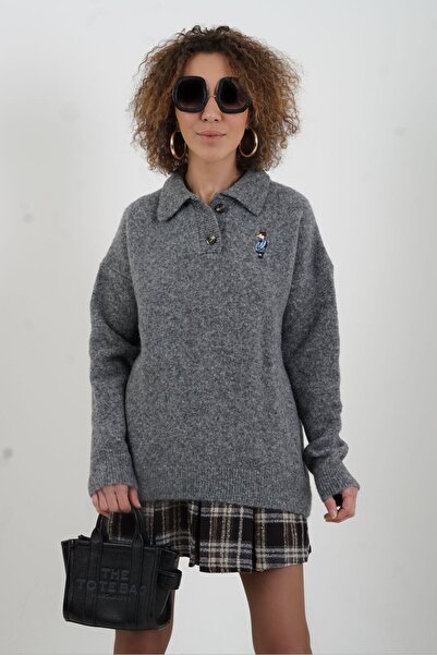 Zelish My Sister Gray Polo Collar Embroidered Sweater