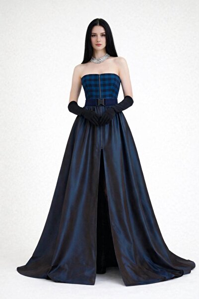 SERAVENZA COUTURE Önden Fermuar Detaylı & Kemerli Maxi Boy Tafta Straplez Elb...