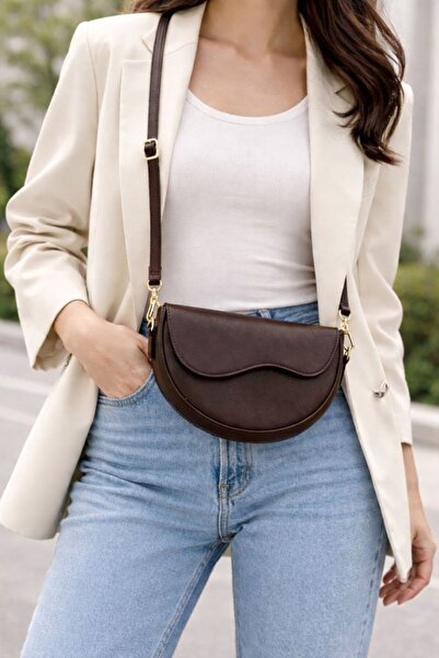 HAKKE Simetri Kapak Detaylı Omuz ÇANTA