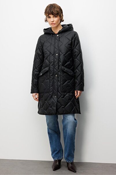 Micca Soft Elyaf Dolgulu Özel Garni Detaylı Astarlı Zamansız Kaban Plus-Siyah