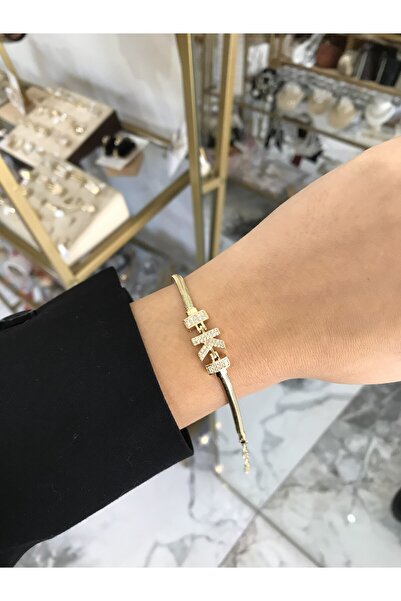 the ASEL İNCİ Harf Detaylı Taşlı Yılan Sırtı Model Bileklik ( K Harfi) kararmaz