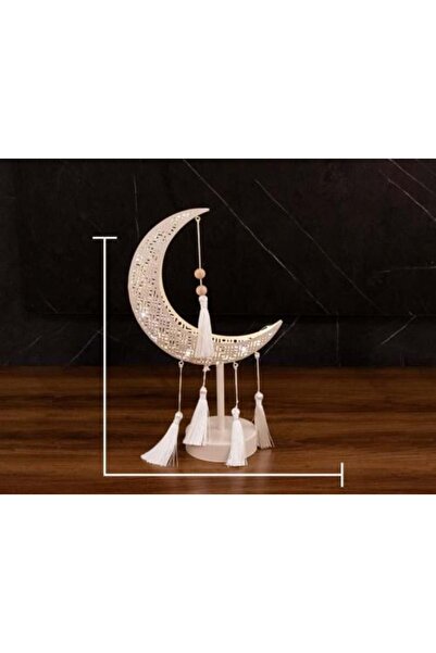 QUINN Elegant Stand with Golden Details and Eastern Touches