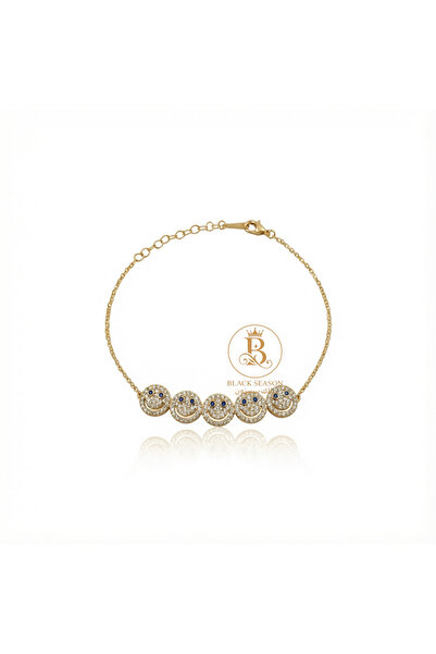 Black Season A delicate, flowing bracelet made of zircon.