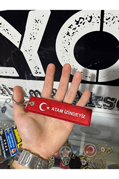 Silyon Askeri Giyim سلسلة مفاتيح مزدوجة الجوانب مكتوب عليها عبارة "نحن على مس...