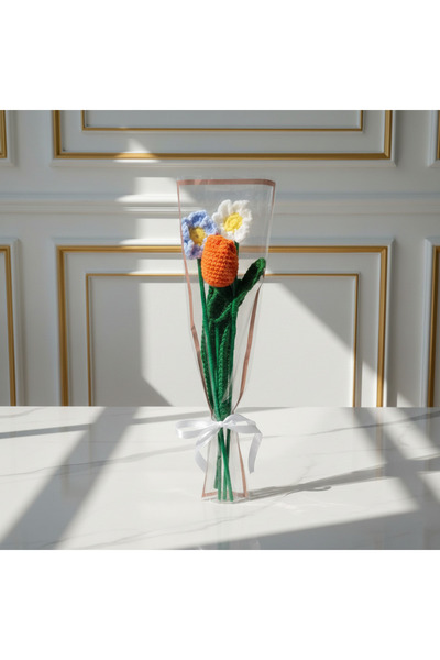 BUNILU Buchet flori crosetate – lalea portocalie si margarete
