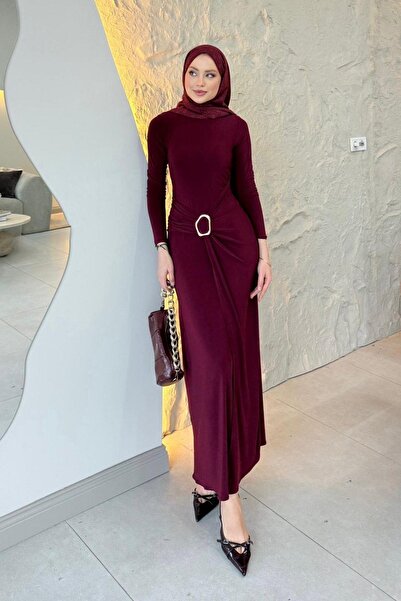 Hazamoda فستان إنسار ساندي باللون الأحمر الداكن