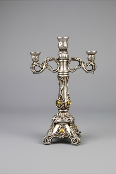 AKUA TAHTA Klasik Zarafet: Üç Kollu Dekoratif Şamdan