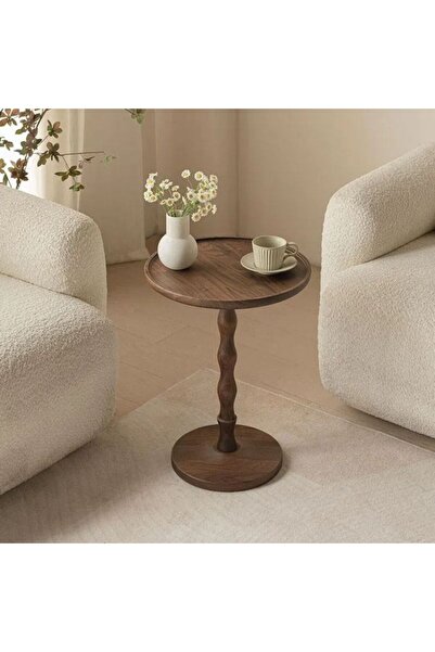 Generic A classic, elegant wooden side table