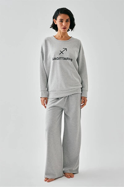 mtm My The Mall طقم ملابس منزلية رياضية للسيدات من Gray Sagittarius قصة فضفاض...
