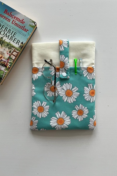 Outlet Çarşım Husă de carte din in cu model margarete și buzunare, cadou pent...