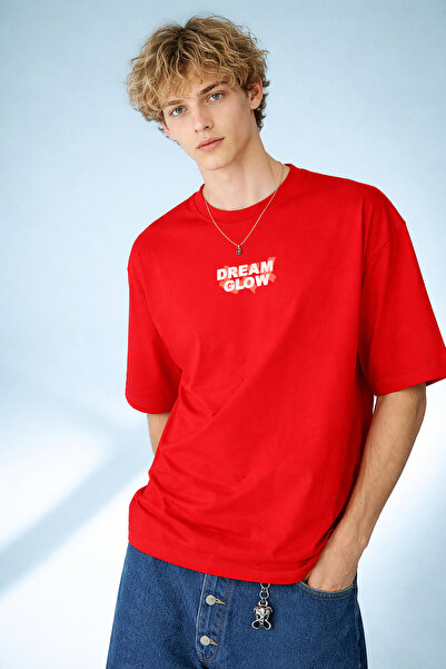 caddekombin Tricou roșu pentru bărbați, cu imprimeu Dream Glow, în stil moder...