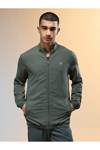 Technosport By Styli جاكيت رياضي رجالي ياقة مرتفعة متوسطة الطول قصة ضيقة بتقن...