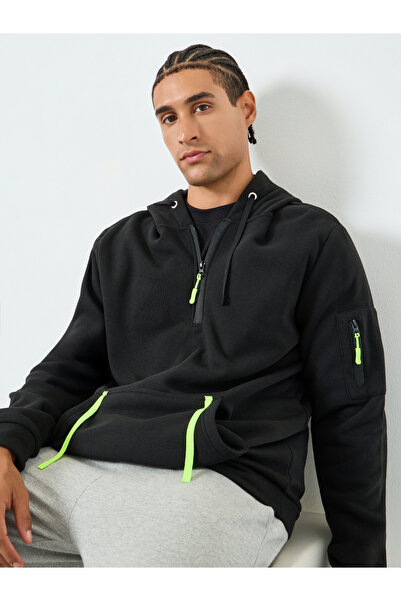 Take Two By Styli Men Solid Half-Zip Kangaroo Pocket Detail Hoodie