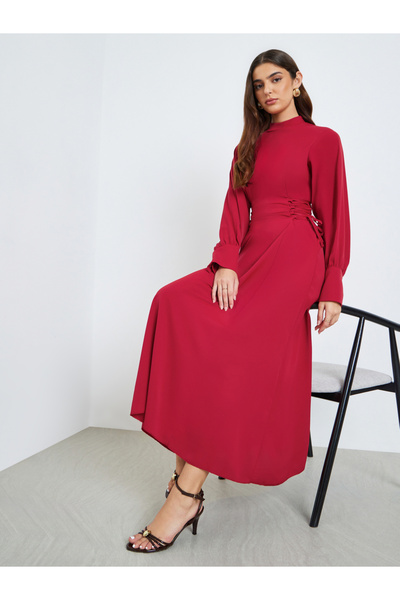 Styli فستان ماكسي نسائي بلون عنابي برباط خصر وياقة عالية